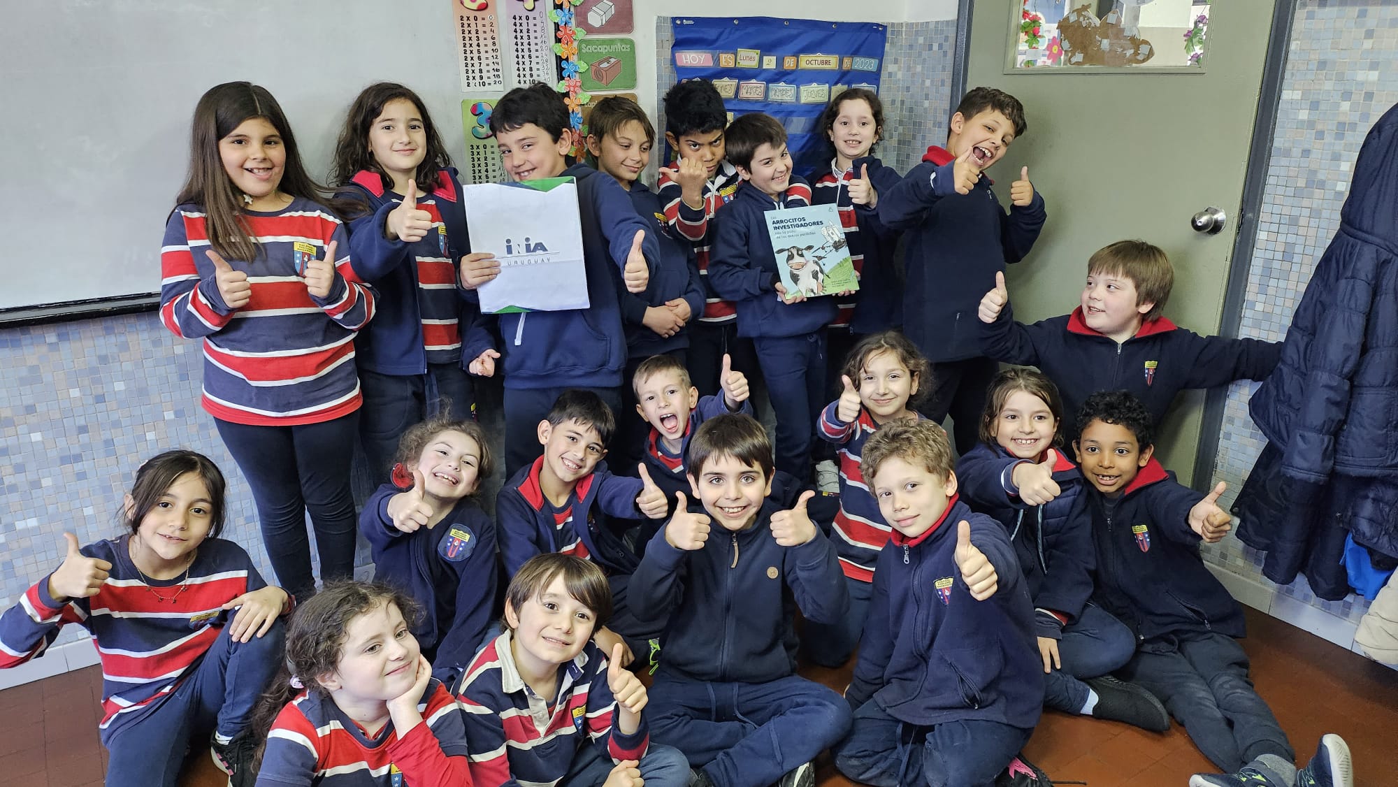 18 escuelas uruguayas recibieron el nuevo libro infantil de INIA tras participar de un sorteo en Expo Prado