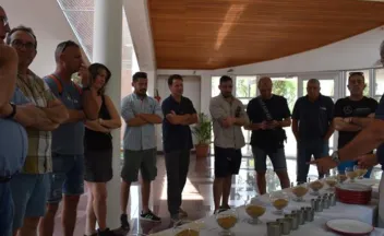 Visita a INIA Treinta y Tres delegación de la Cámara Arrocera del Montsià